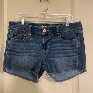 American Eagle Size 14 Favorite Boyfriend Jean shorts